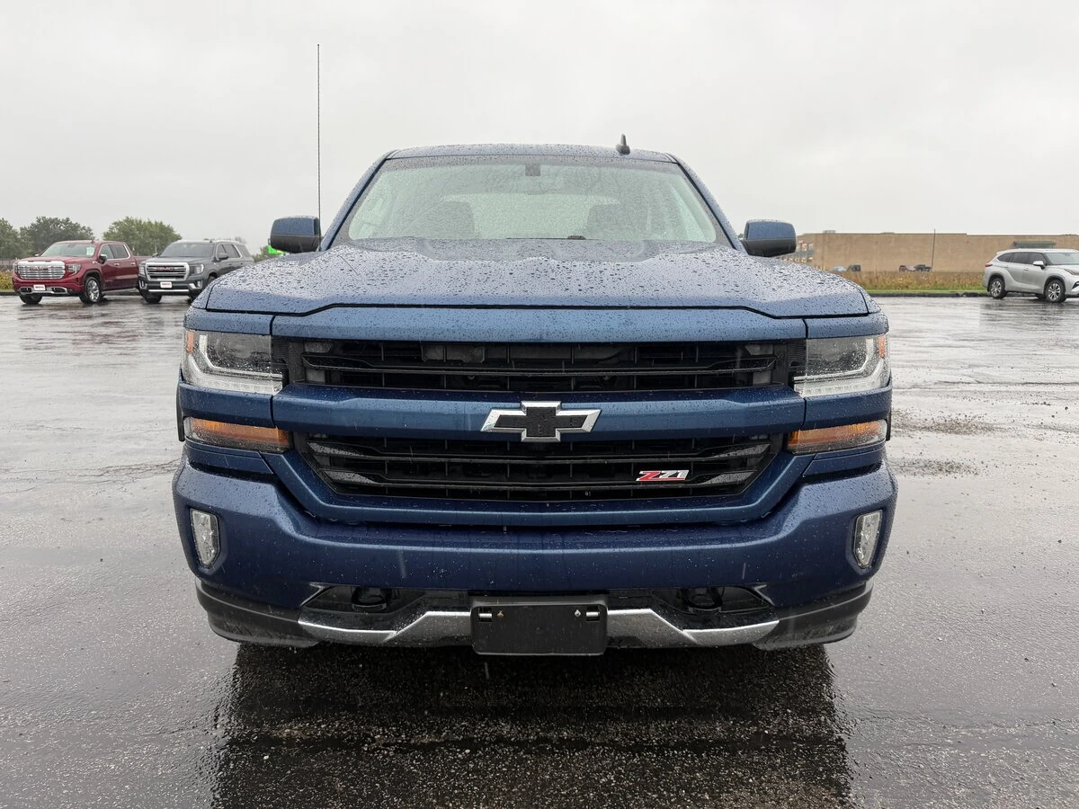 Used 2017 Chevrolet Silverado 1500 LT Z71 with VIN 3GCUKRECXHG142138 for sale in Kirksville, MO