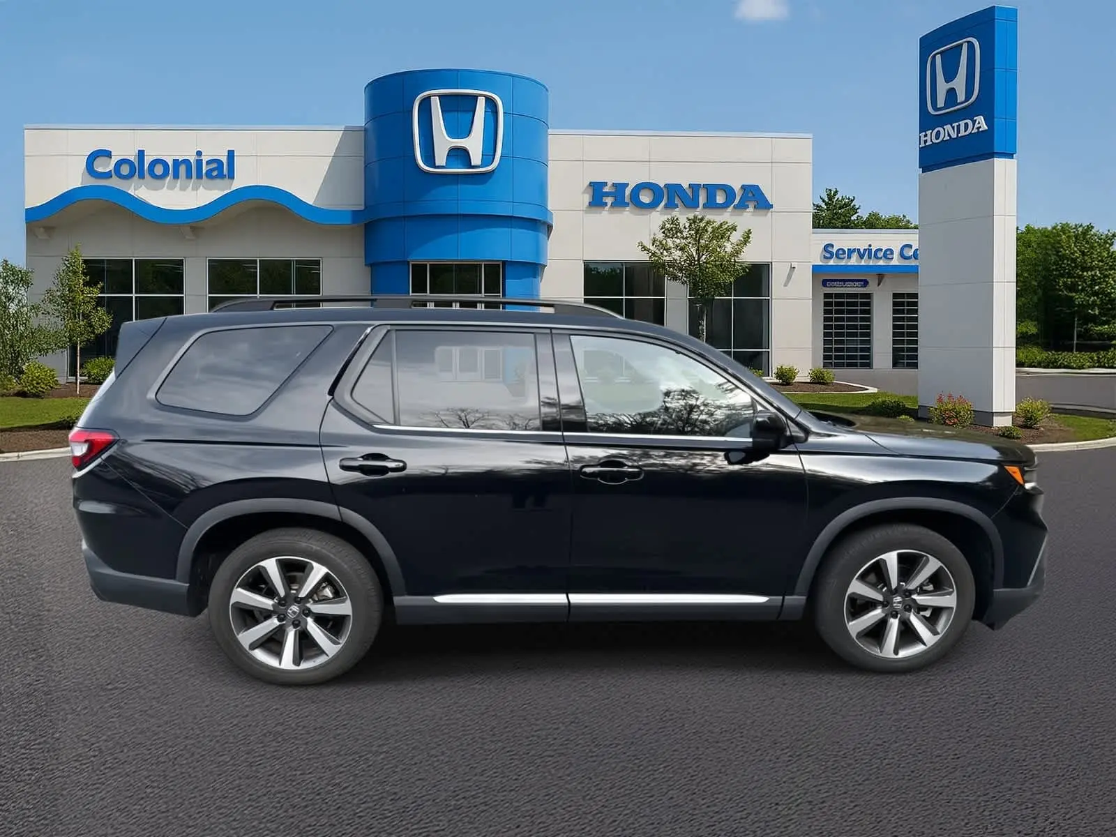 2024 Honda Pilot Touring photo 3