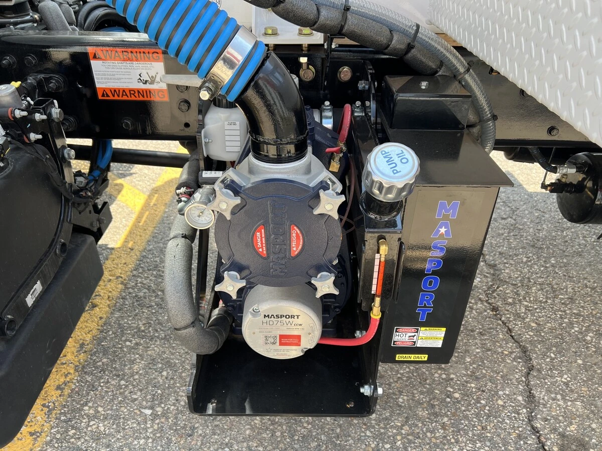 2027 Freightliner M2 106 — photo 6