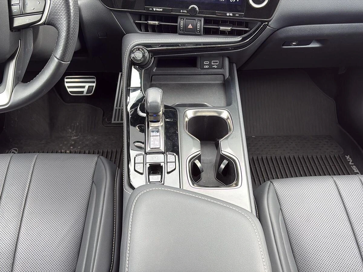 2022 Lexus NX 350 - Photo 12